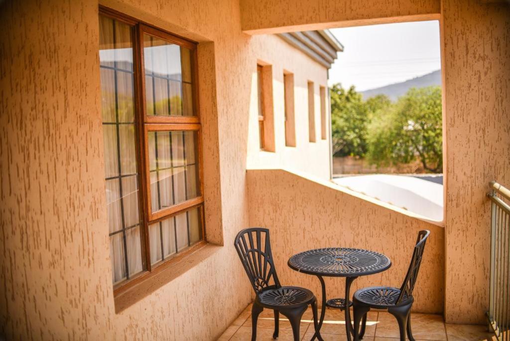 Tshedza Guest Lodge Louis Trichardt Esterno foto